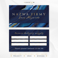 Złocony projekt marmurowego terminarzyka wizyt na niebieskim tle