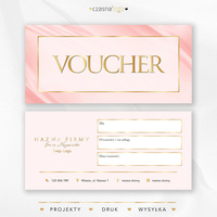 Projekt złoconego vouchera podarunkowego na satynowym różowym tle