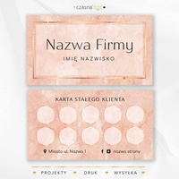 Elegancki projekt karty stałego klienta na marmurowym różowym tle