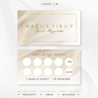 Beżowy złocony projekt karty stałego klienta na satynowym tle