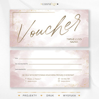 Pudrowy voucher podarunkowy z ozdobną złotą czcionką
