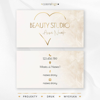 Boho projekt wizytówki z klasyczną czcionką i złotymi dodatkami na beżowym tle