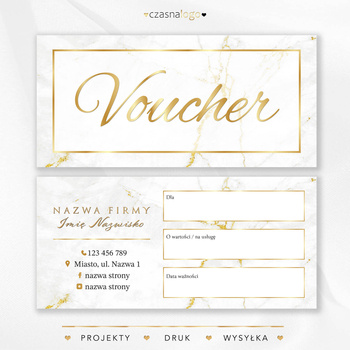 Projekt złoconego vouchera podarunkowego na białym marmurowym tle